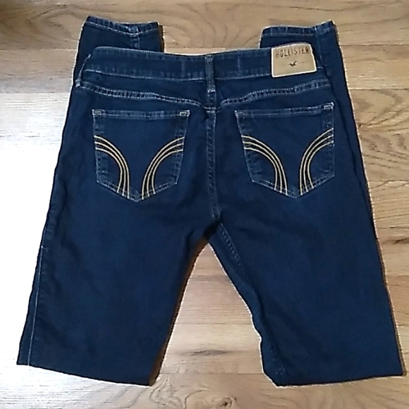 Hollister Denim - Hollister Dark Denim Skinny Jegging Jeans. Size 3R